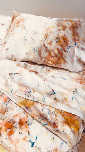 Silk Bedding in Lola