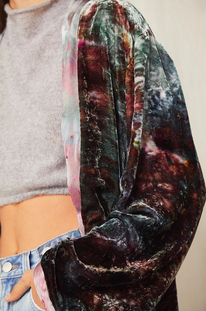 Velvet Duster in Waterlily - riverside tool & dye